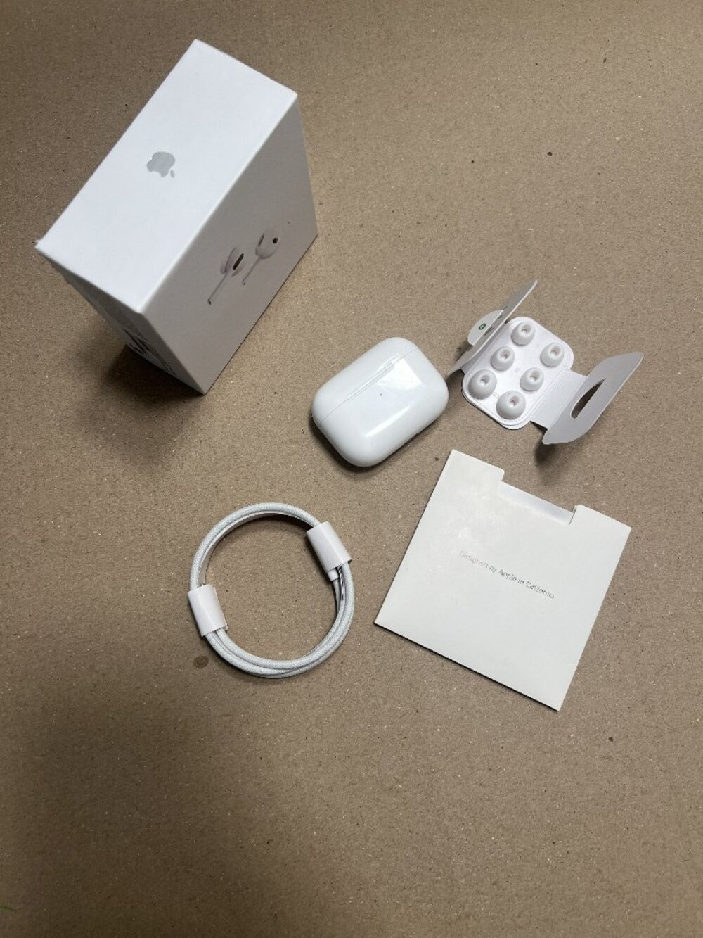 Apple AirPods 2nd Generation – Original, Clean Sound, Fast Pairing